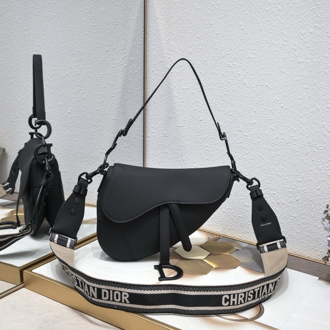 2b6d0f598d1a1b4d6daa81c5e121c21 DIOR saddle frosted series saddle bag leather high-end new women's bag birthday oblique light luxury girl-comes with gift box - Image 1