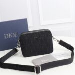 DIOR's new men's and women's chain cross-body saddle tote one-shoulder small square bag-comes with gift box