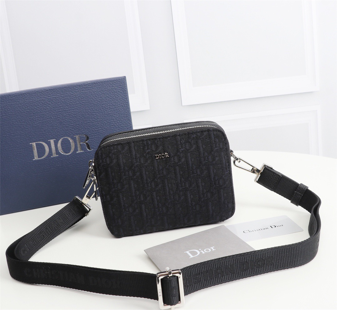 87302cf46950fb59e30afef9e3730d6 DIOR's new men's and women's chain cross-body saddle tote one-shoulder small square bag-comes with gift box - Image 1