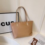 BURBERRY handbag-without packaging box - Image 3