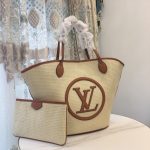 LV classic handbag shoulder bag platinum Kelly French stick small square bag-without packaging box - Image 3