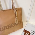 BURBERRY handbag-without packaging box - Image 7