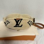 LV fashion new backpack casual waist bag cross-body bag outdoor sports backpack-without packaging box - Image 31