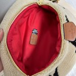 LV fashion new backpack casual waist bag cross-body bag outdoor sports backpack-without packaging box - Image 33