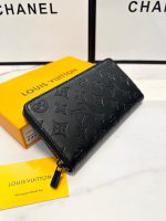Old flower makeup bag, women's new style, large capacity daily cosmetics storage bag, wash bag, fashionable, light luxury trend-comes with gift box - Image 3