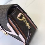 Advanced fashion trendy leather shoulder bag, fashionable commuting diagonal cross bag, women's retro small square bag-comes with gift box - Image 4