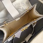 Women's  dermis bag, leather chain tote bag, women's large capacity single shoulder armpit bag, new style-without packaging box (Copy) - Image 15