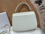 Crossbody Handheld Versatile Elegant Bag Classic Simple Women's Bag-comes with gift box - Image 8