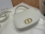 Crossbody Handheld Versatile Elegant Bag Classic Simple Women's Bag-comes with gift box - Image 9