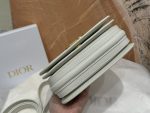 Crossbody Handheld Versatile Elegant Bag Classic Simple Women's Bag-comes with gift box - Image 10