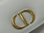 Crossbody Handheld Versatile Elegant Bag Classic Simple Women's Bag-comes with gift box - Image 11