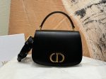 Crossbody Handheld Versatile Elegant Bag Classic Simple Women's Bag-comes with gift box - Image 14