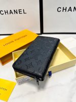 Old flower makeup bag, women's new style, large capacity daily cosmetics storage bag, wash bag, fashionable, light luxury trend-comes with gift box - Image 6