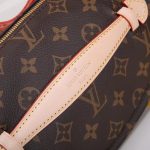 Advanced handbag for women, new vintage crossbody bag, waist bag, spring and summer niche versatile chest bag, women's large capacity - Image 7