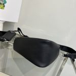 New triangular bag with European and American fashion, high-end feel, versatile for commuting, crossbody and shoulder bag trend-comes with gift box - Image 7