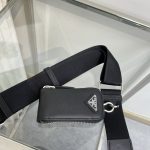 New triangular bag with European and American fashion, high-end feel, versatile for commuting, crossbody and shoulder bag trend-comes with gift box - Image 5