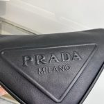 New triangular bag with European and American fashion, high-end feel, versatile for commuting, crossbody and shoulder bag trend-comes with gift box - Image 8