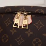 Advanced handbag for women, new vintage crossbody bag, waist bag, spring and summer niche versatile chest bag, women's large capacity - Image 6