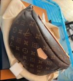 Advanced handbag for women, new vintage crossbody bag, waist bag, spring and summer niche versatile chest bag, women's large capacity - Image 3