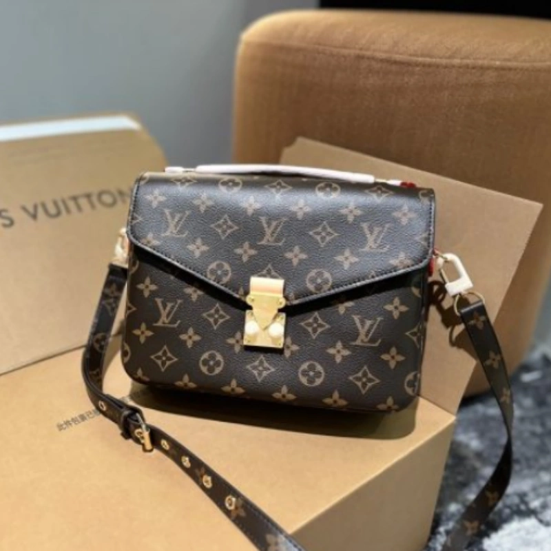 a55570404ff747ba01909bef83b83fd3 Bag Small Square Bag Women's High Quality Texture Small Bag Versatile Genuine Leather Tofu Bag Old Flower Shoulder Bag-comes with gift box - Image 1