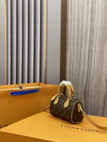 Autumn and summer new luxury leather versatile Boston pillow bag, crossbody shoulder bag-comes with gift box - Image 9