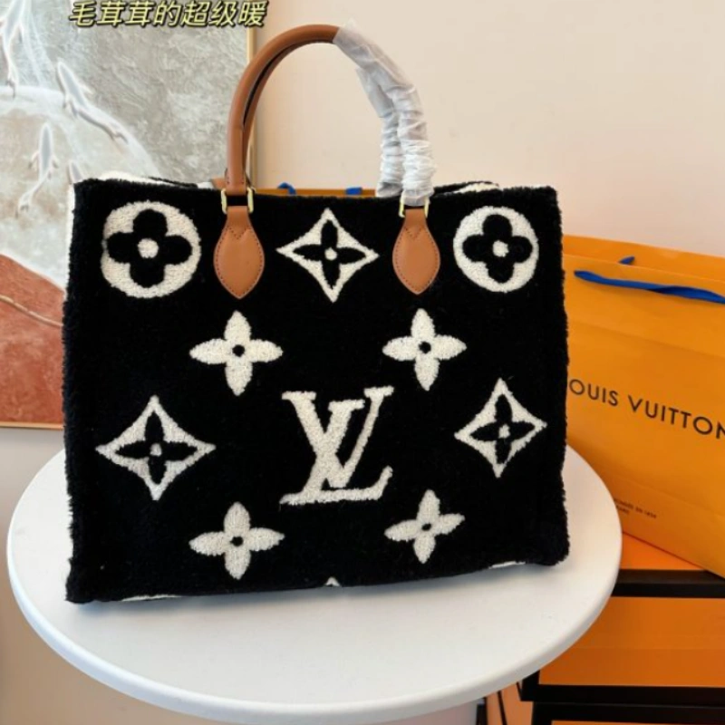 d2177625aedbdb514c102b59fddb6cc0 LV limited edition teddy tote color wool flower big logo super warm shoulder crossbody bag - Image 1