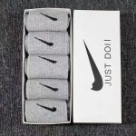 Socks for men and women, autumn and winter, pure cotton hook up long tube socks, ins for students, running sports, sweat absorbing thick socks-comes with gift box - Image 4