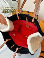LV limited edition teddy tote color wool flower big logo super warm shoulder crossbody bag - Image 4