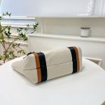Chloe Crossbody Large Capacity Letter Canvas Bag Fashion Single Shoulder Crossbody Bag - Image 5