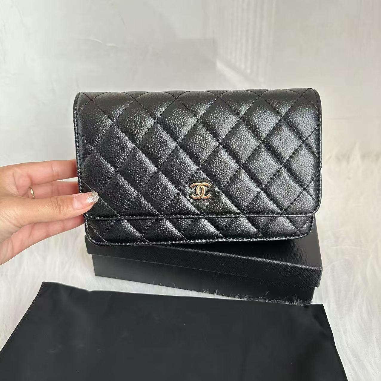 微信图片_20241115114015 Chanel fashion classic single shoulder crossbody bag - Image 1