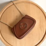 Earrings for women, niche design, high-end earrings, light luxury, explosive style, letter earrings for women-comes with gift box - Image 33