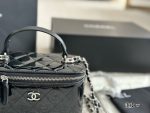 New genuine leather small fragrant style bag versatile single shoulder crossbody wandering bag women's diamond grid chain bag-comes with gift box - Image 9