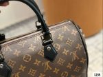 LV Pillow Bag Carrying One Shoulder Crossbody Bag without Case - Image 6