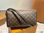 LV Pillow Bag Carrying One Shoulder Crossbody Bag without Case - Image 3