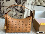 MCM New Croissant Bag Carry Armpit Bag (With Gift Box) - Image 4