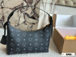 MCM New Croissant Bag Carry Armpit Bag (With Gift Box) - Image 3