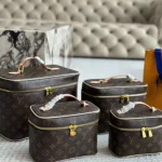 Supporting inner liner makeup bag transformation scarf bag crossbody shoulder strap chain accessories-comes with gift box