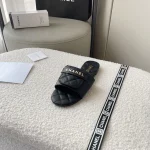 Chanel's new leather flats - Image 17