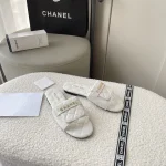 Chanel's new leather flats - Image 9