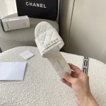 Chanel's new leather flats - Image 7