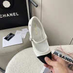 Chanel Mary Jane small scented leather shoes - Image 7