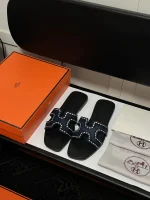 Hermès new slippers with bricks - Image 2