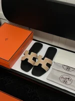 Hermès new slippers with bricks - Image 5