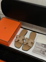 Hermès new slippers with bricks - Image 2