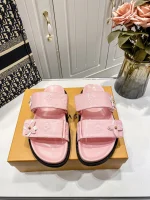 LV's new flat slippers - Image 3