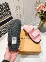 LV's new flat slippers - Image 4