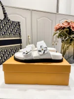 LV's new flat slippers - Image 8