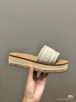 Dior's new slippers - Image 5