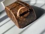 Old flower makeup bag, women's new style, large capacity daily cosmetics storage bag, wash bag, fashionable, light luxury trend-comes with gift box - Image 3