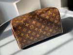 Old flower makeup bag, women's new style, large capacity daily cosmetics storage bag, wash bag, fashionable, light luxury trend-comes with gift box - Image 5